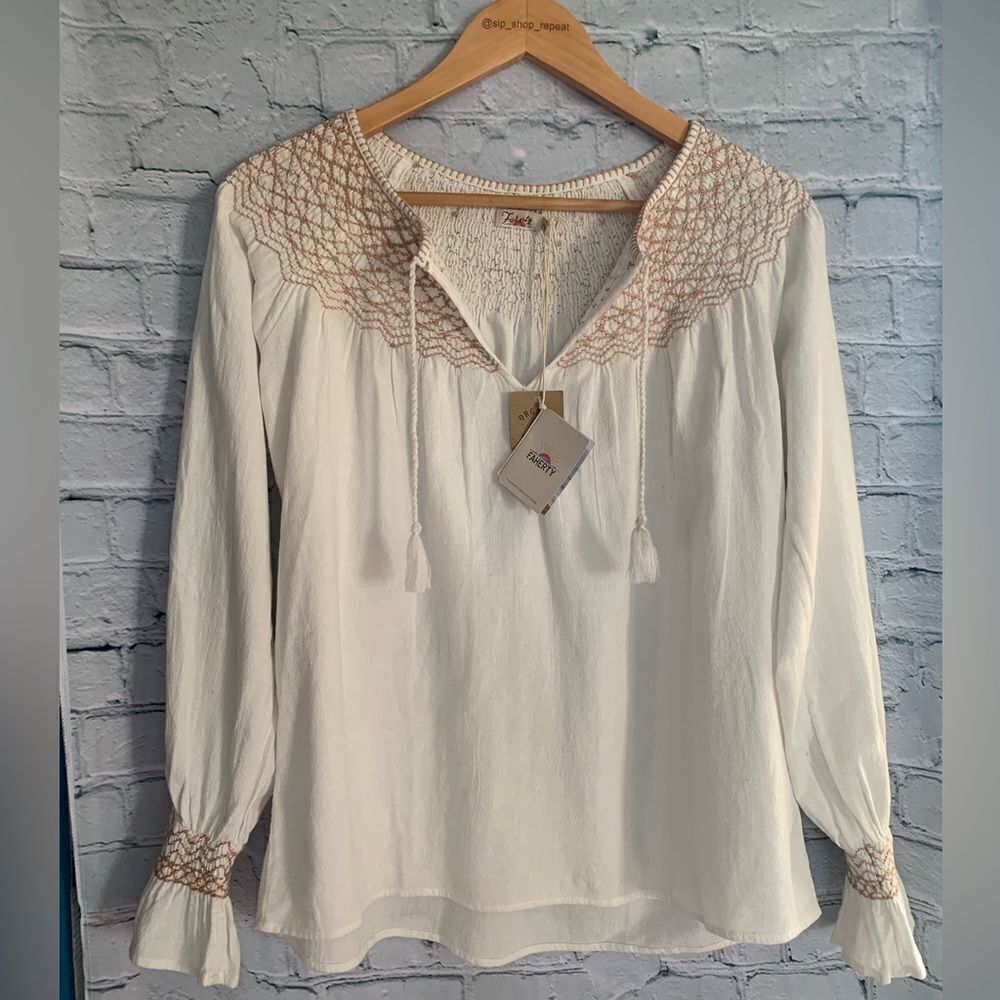 NWT Faherty organic cotton peasant too. XS